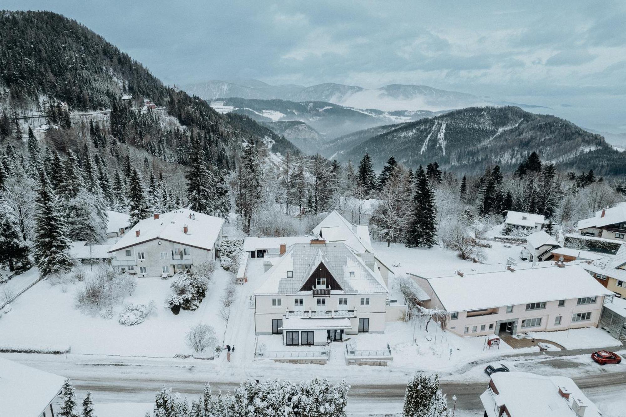 Der Loeffler Am Semmering Bed&Breakfast Exterior foto